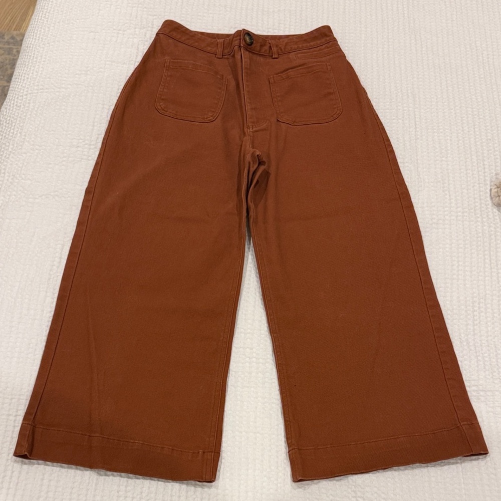 Wide-Leg Cropped Denim